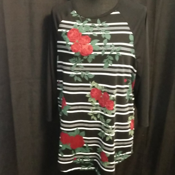 LuLaRoe Tops - Lularoe Randy